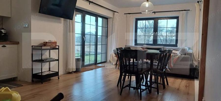 Casă cu Teren 1050 Mp în Jucu