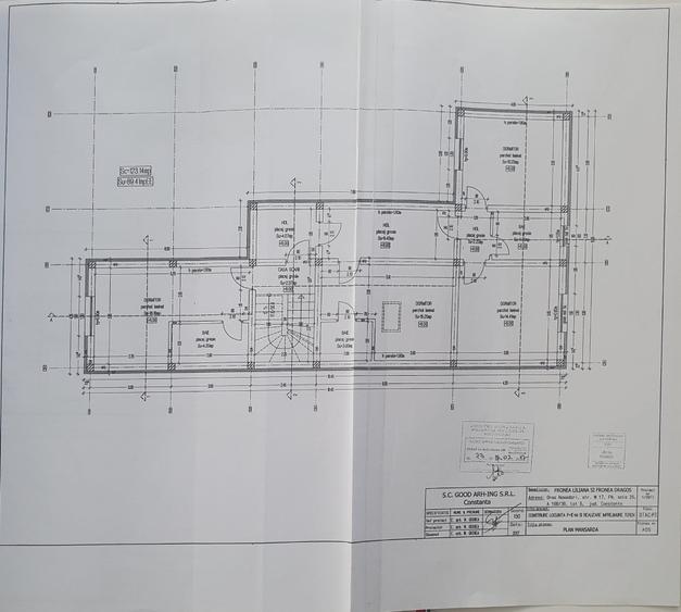 Casă individuală cu 10 camere cu Canalizare în Exterior Vest