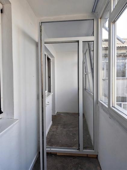 Apartament cu 3 camere semidecomandat în Zimbru