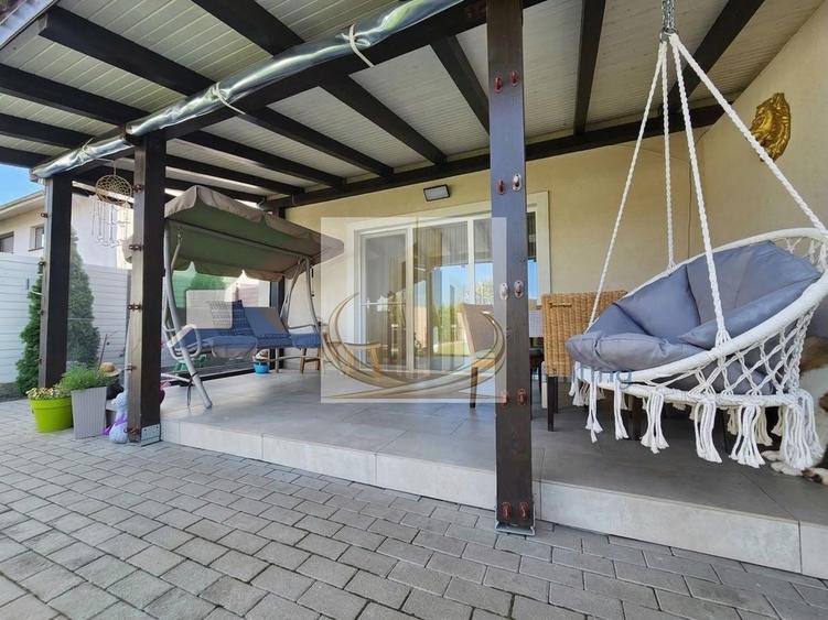 Duplex cu 3 camere cu Canalizare în Dumbrăvița