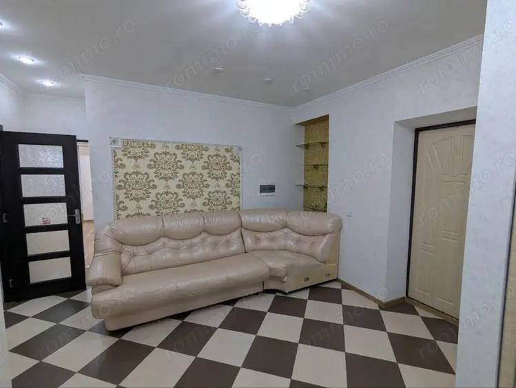 Apartament cu 2 camere decomandat în Basarabia