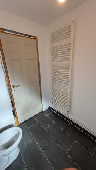 Apartament cu 2 camere decomandat în Slătinioara
