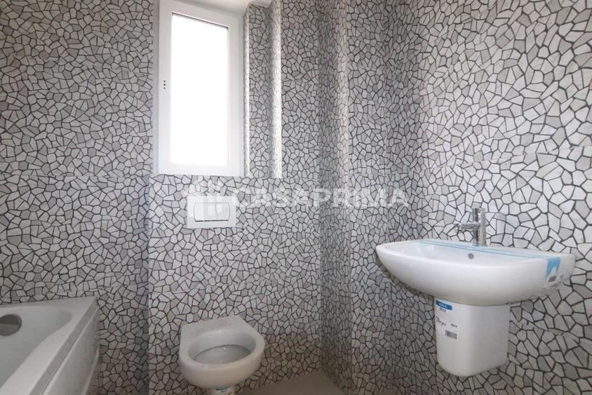 Apartament cu 2 camere semidecomandat în Cug