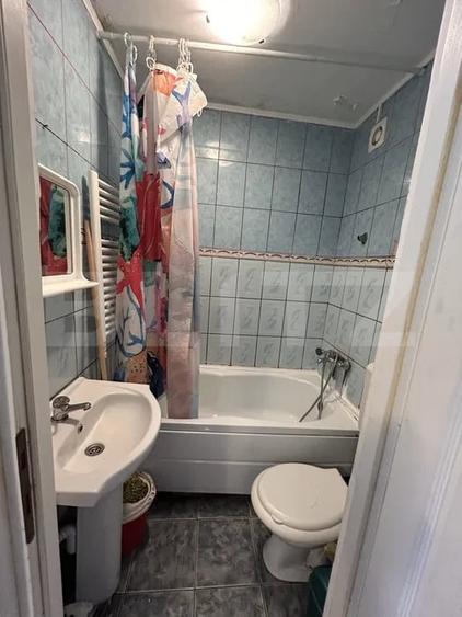 Garsonieră decomandată în Podu Roș