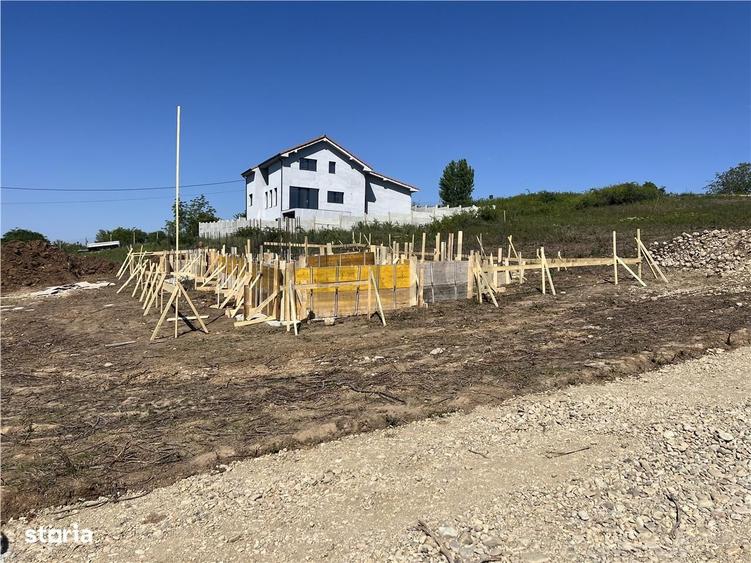 Casă cu 3 camere cu Teren 530 Mp în Paleu