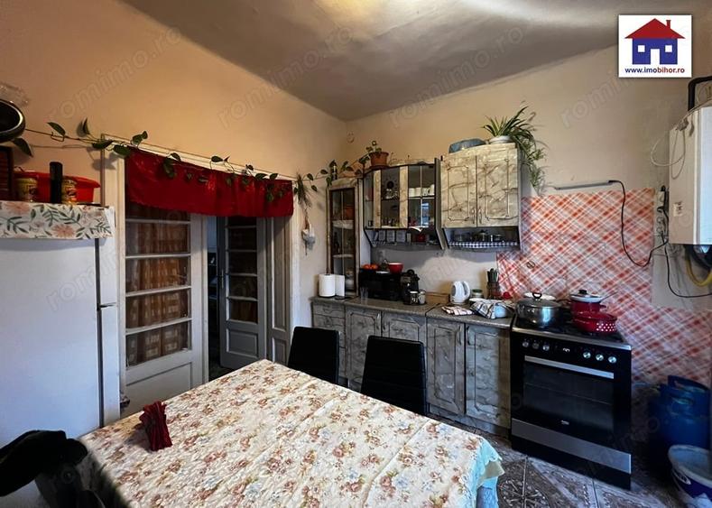 Casă cu 3 camere în Episcopia Bihorului