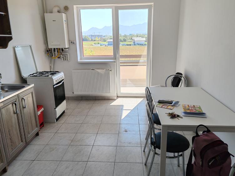 Apartament cu 2 camere decomandat, mobilat în Sânpetru