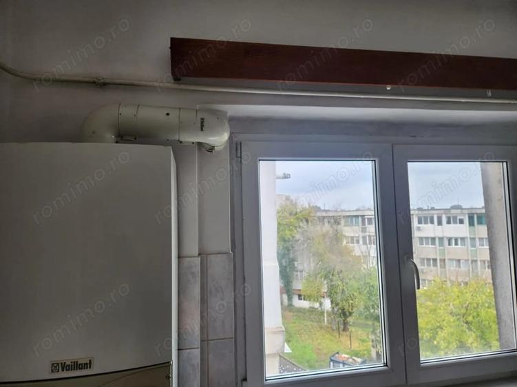 Apartament cu 4 camere decomandat în Gării