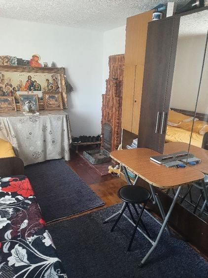 Casa si teren de vanzare - 1