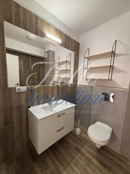 Apartament cu 2 camere semidecomandat în Florești
