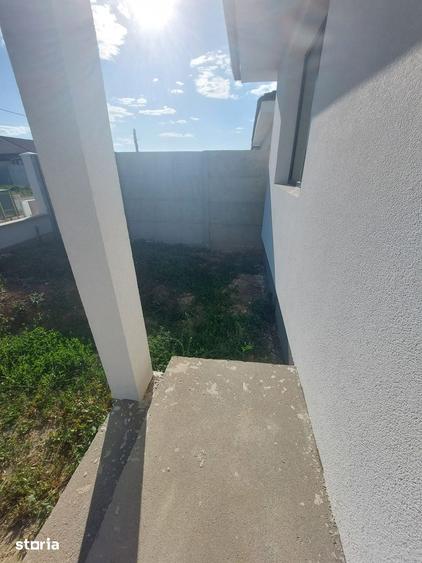 Casă cu 4 camere cu Teren 500 Mp în Central