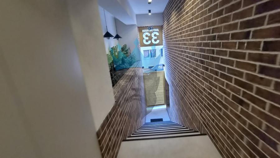 Apartament cu 3 camere decomandat, mobilat în Unirii
