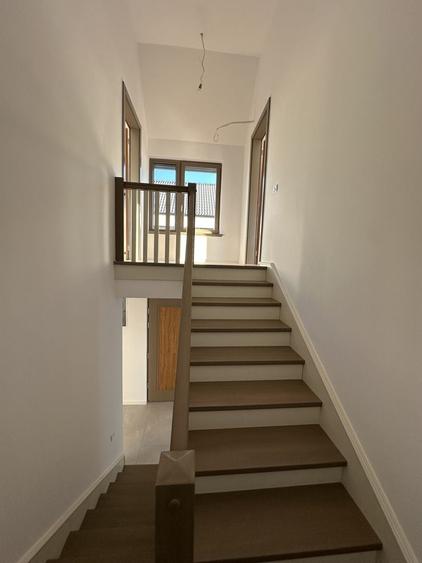 Duplex cu 4 camere cu Canalizare în Exterior Nord