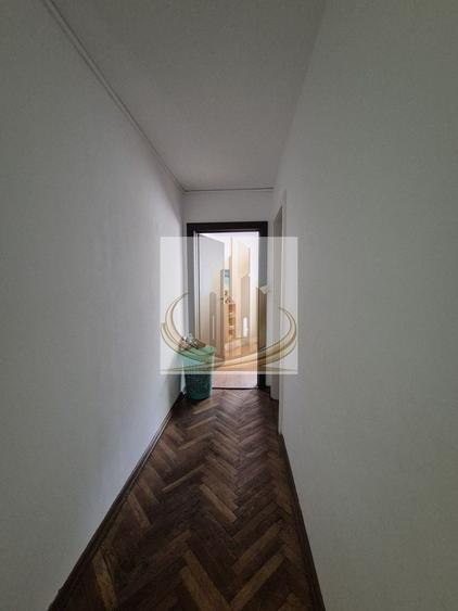 Apartament cu 3 camere semidecomandat, mobilat în Circumvalațiunii