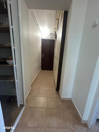 Apartament cu 2 camere decomandat în Hala Centrală