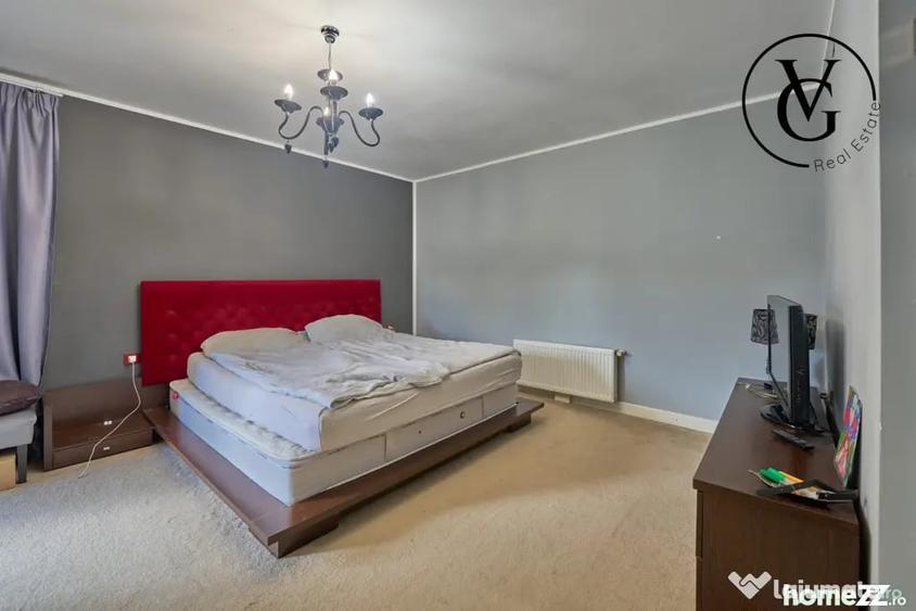 Casă cu 4 camere cu Teren 236 Mp în Central