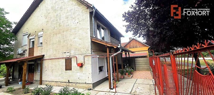 Casă cu 4 camere cu Teren 547 Mp în Central