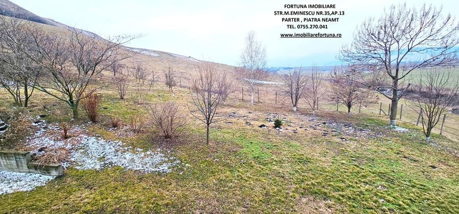 Casă cu 5 camere cu Teren 2000 Mp în Exterior Sud
