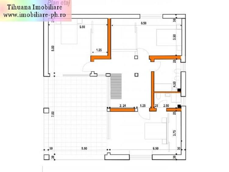 Casă individuală cu 12 camere cu Canalizare în Central