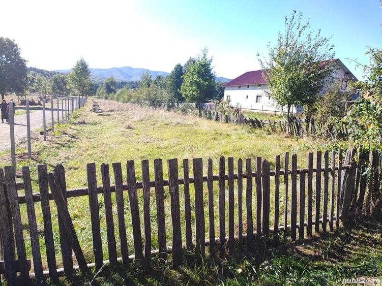 Teren de 5400 mp, în Râșca