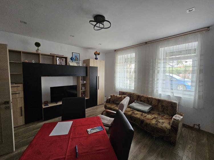 Casă individuală cu 6 camere cu Piscina în Freidorf