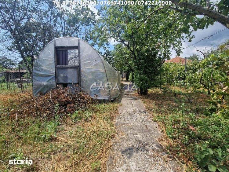 Casă cu 3 camere cu Teren 2554 Mp în Arcani