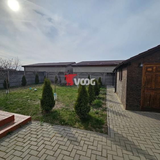 Casă individuală cu 6 camere cu Canalizare în Moșnița Nouă