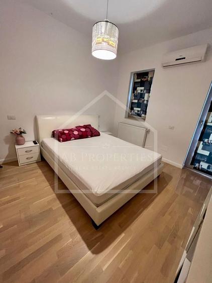 Apartament cu 3 camere decomandat, mobilat în Sisești