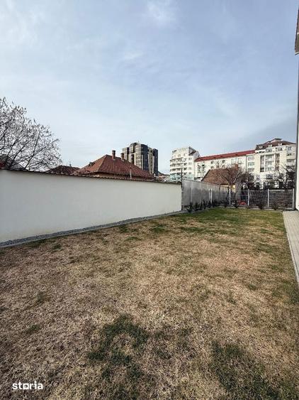 Spațiu comercial, de 50 mp, în Ultracentral