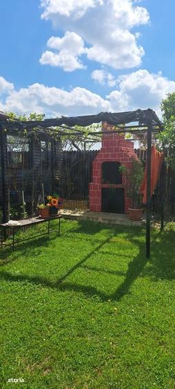 Casă cu 4 camere cu Teren 950 Mp în Adunații-Copăceni