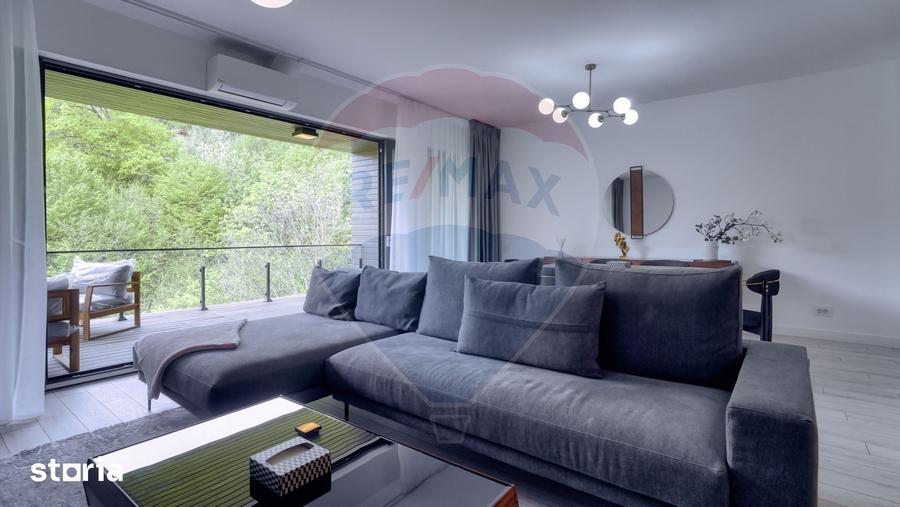Apartament cu 3 camere în Schei