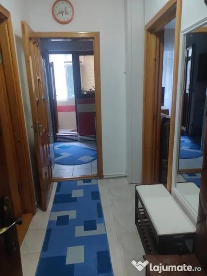 Ofer spre inchiriere un apartament cu o camera, zona Buzaului - 7