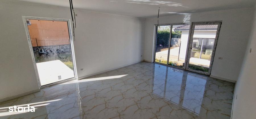 Casă cu 4 camere cu Teren 408 Mp în Oncea