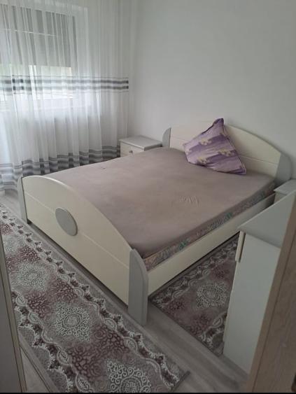 Apartament cu 2 camere decomandat în Soarelui