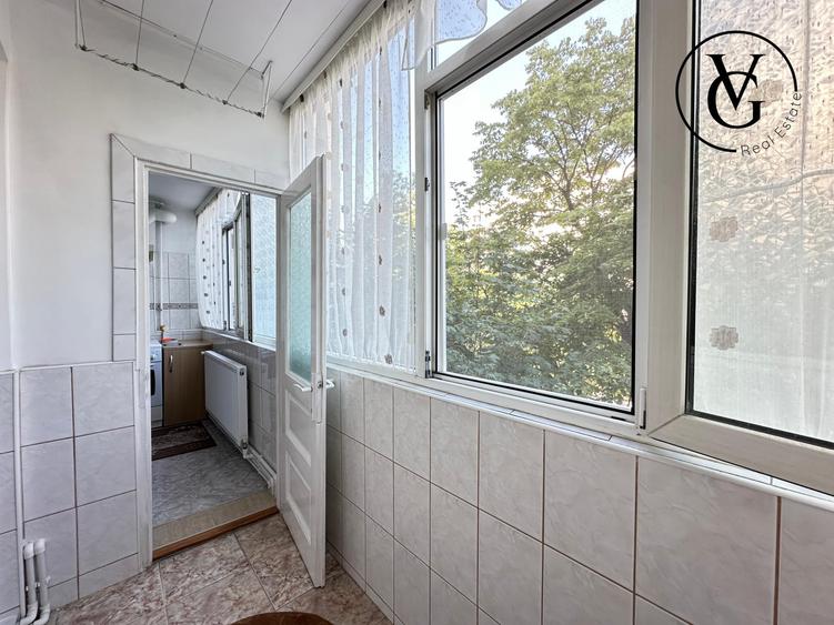 Apartament cu 3 camere decomandat, mobilat în Tomis Nord