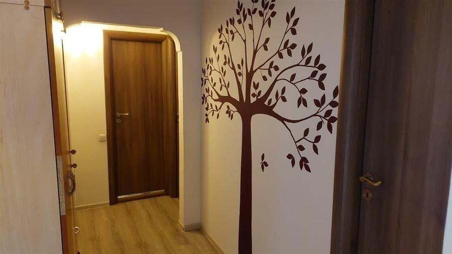 Apartament cu 4 camere decomandat, mobilat în Aviației