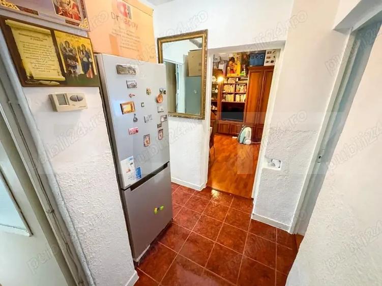 Apartament cu 3 camere decomandat în Central