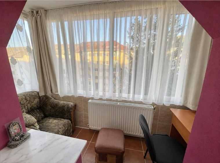 Apartament cu 4 camere decomandat în Sfântu Ilie — fotografia 3