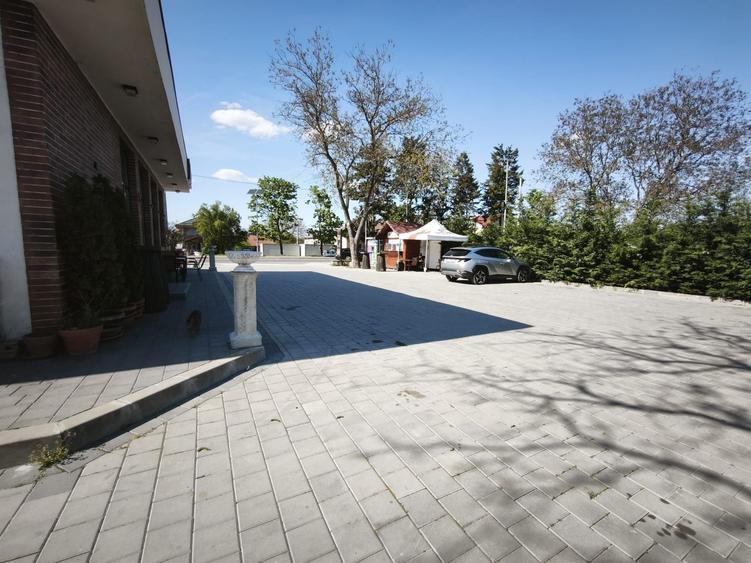Spațiu comercial, de 558 mp, în Moara Vlăsiei