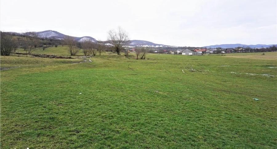 Teren agricol extravilan de 7200 mp, în Exterior Sud