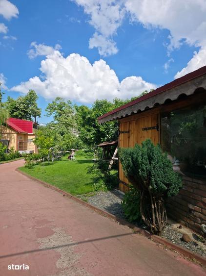 Casă cu Teren 1657 Mp în Central