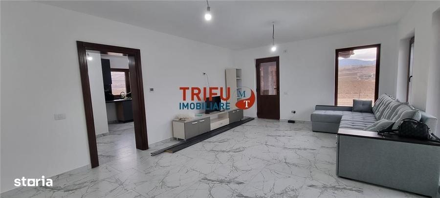 Casă cu 4 camere în Șard