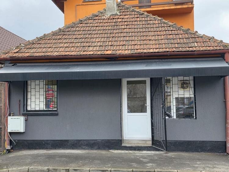 Spațiu comercial, de 40 mp, în Centrul Civic