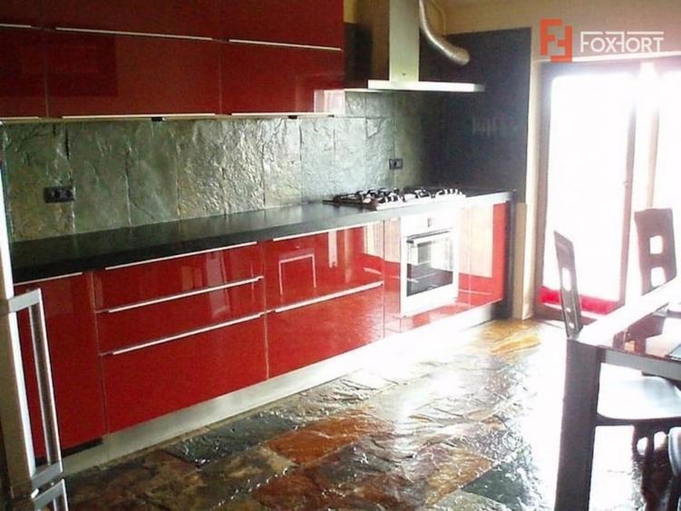 Apartament cu 3 camere decomandat, mobilat în Bogdăneștilor