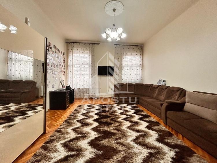 Apartament cu 2 camere semidecomandat, mobilat în P-ța Maria
