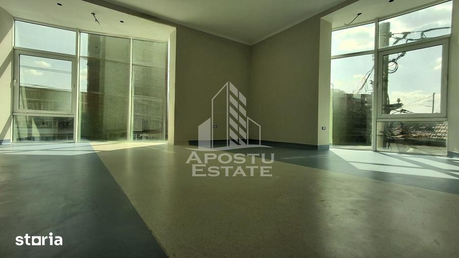 Spațiu comercial, de 70 mp, în Micălaca