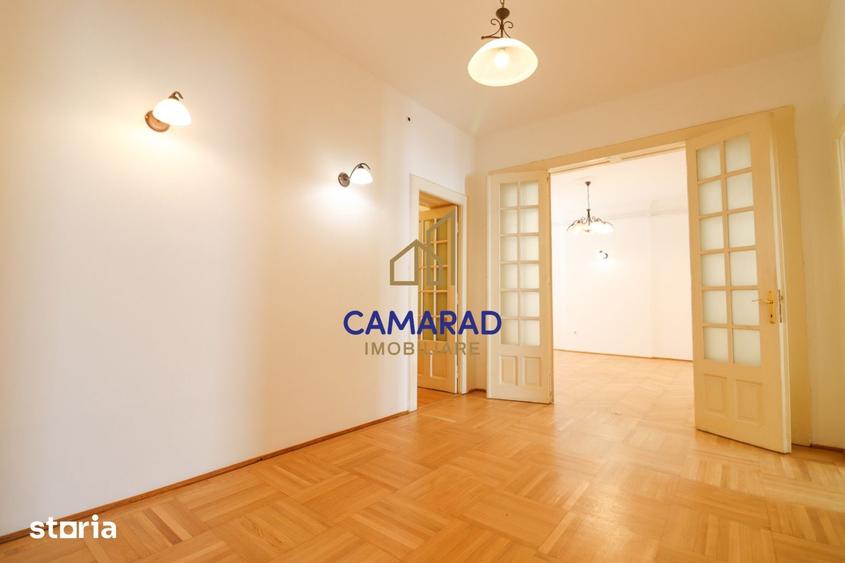 Apartament cu 3 camere în Victoriei