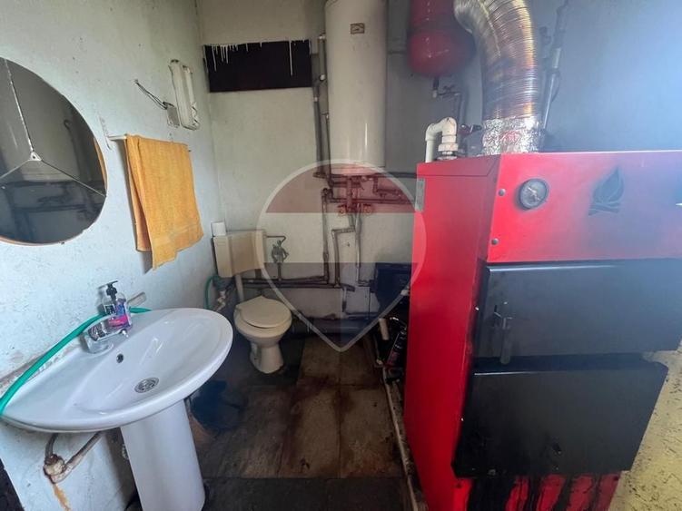 Casă cu 3 camere cu Teren 2244 Mp în Jorăști