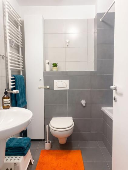 Apartament cu 3 camere în Dămăroaia