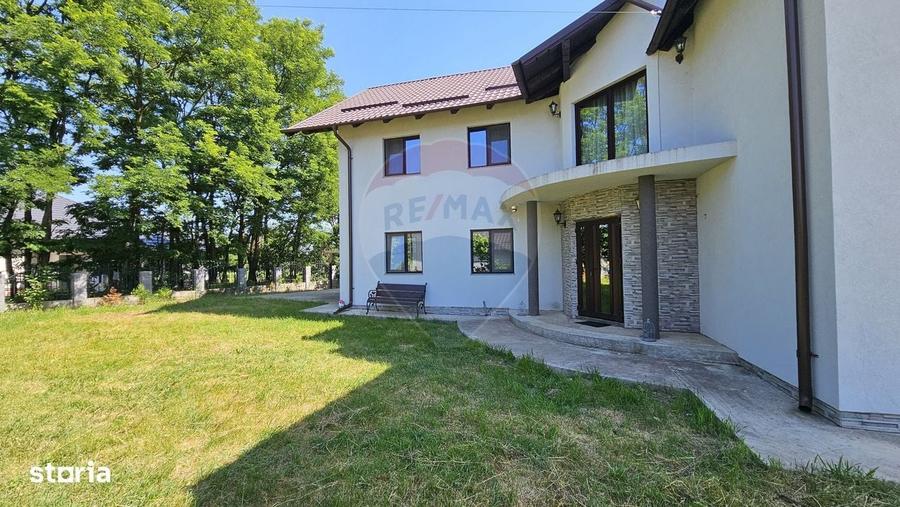 Casă cu 4 camere în Hănțești